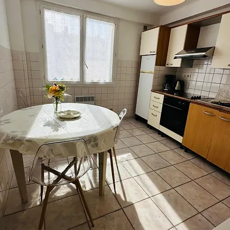Plein Centre De 60m2 Cannes